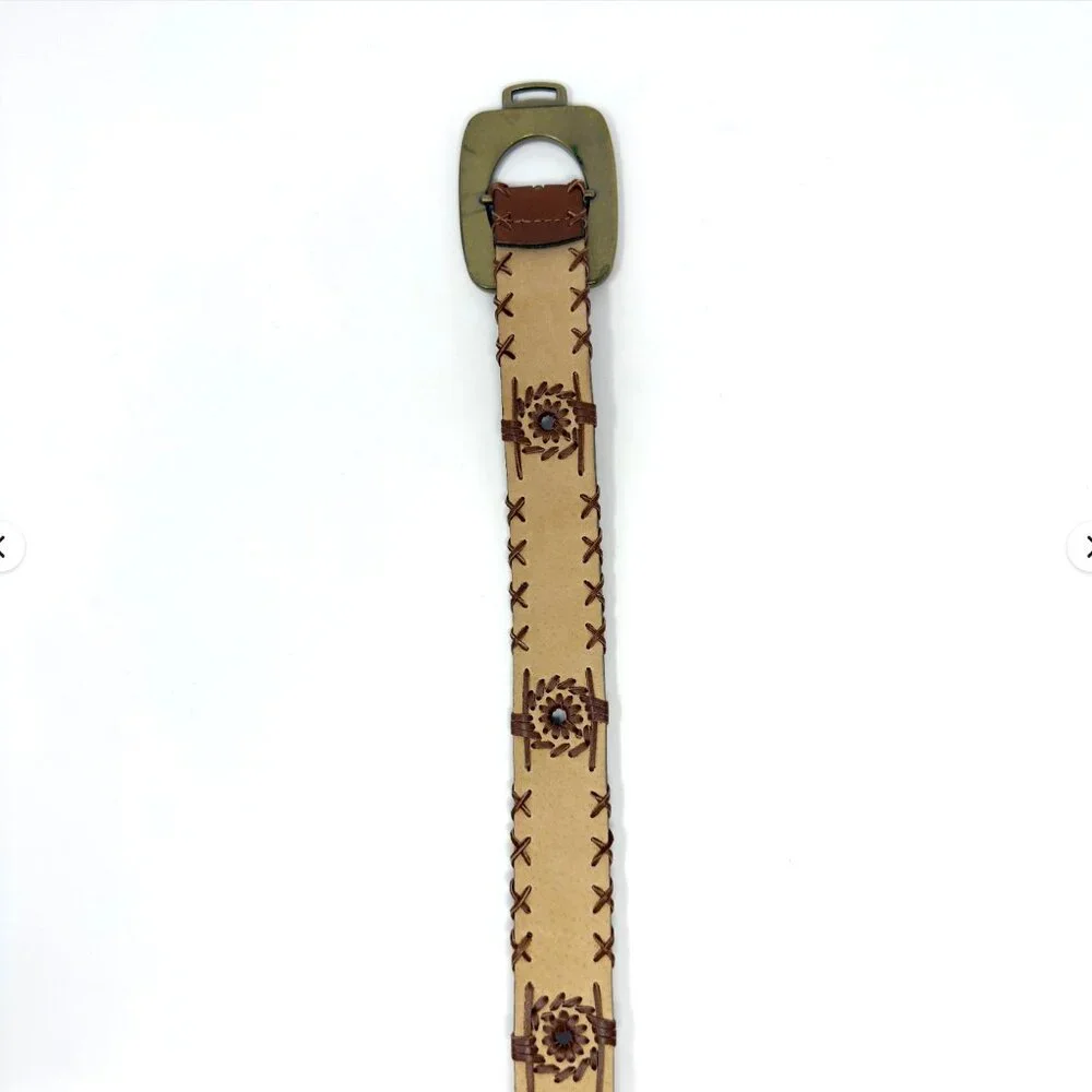 Betsey‎ Johnson Leather Belt Studded Oval Buckle Brown M